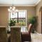 Radiant 4 Bdrm Retreat with Golf Course Views at Reunion - 基西米