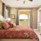 Radiant 4 Bdrm Retreat with Golf Course Views at Reunion - 基西米