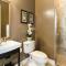 Radiant 4 Bdrm Retreat with Golf Course Views at Reunion - 基西米