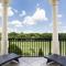 Radiant 4 Bdrm Retreat with Golf Course Views at Reunion - 基西米