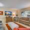 Palm Cay 6