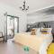 Beachouse - Surf, Bed & Breakfast