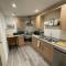 Modern Newly Refurbished 2 Bed Apartment - Bristol
