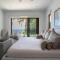Oceanfront Retreat with Private Pool and Jacuzzi - Cruz de Huanacaxtle