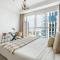 Luxurious Studio Apartment with Canal View in Court Tower - Dubai