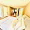 Oceanside Manor - Fancy Room - Golf course & Beach View - Qualicum Beach