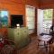 Bandit's Hideaway-The Loft - Wimberley