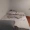 Studio apartman Lilijana - 克宁