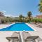 Charmantes Apartment nur 800 Meter zum Strand mit Pool, Grillbereich, Waschmaschine - 波雷奇