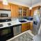 Charming 2br 2b In Elkins Park, Parking, Pool - 威洛格罗夫