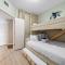 Beach Club B-1208