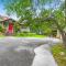 Clutter Falls Retreat - Main House - New Braunfels