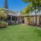 Bos Beach Bungalow