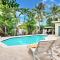 Tropical Palm Oasis Heated Pool near Beach