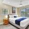 Tropical Palm Oasis Heated Pool near Beach