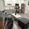Charming 3BR 2BA with Private Patio - 费城