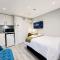 Battersea Studios by Sleepy - 伦敦