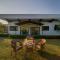 Serene Garden by VEO - Part of StayVista with Pool and Lawn area - Lonavala