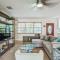 Beautiful Comfy Home With Private Hot Tub Close To Beach home - Форт-Лодердейл