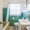 Beautiful Comfy Home With Private Hot Tub Close To Beach home - Форт-Лодердейл