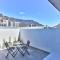 Mountain Views Studio In an Artistic Neighborhood