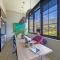Bright natural light, secure, wifi,6th Floor views - Kapsztad