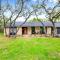 Red Bird Cottage - Wimberley