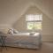 Bantham House, Bantham, South Devon - a few steps from golden sandy beaches - Bantham