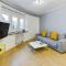 Modern and Comfortable Studio with Smart TV by Noclegi Renters