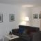 LESTRAN, 4 kms des plages, port, GR 34 et 2 h 15 Paris LGV