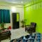 2 BHK & Balcony Nature's Theme Apartment Homestay - Prayagraj