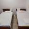 Mayura Rest Inn