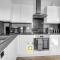 Urban City Stay - SJA Stays - Modern 2 Bed Apartment