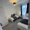 Pejay Crystal home - Southampton