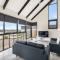 Expansive River-View Oasis - Claremont