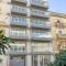 Beautiful Modern Central 2BR Apt