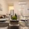 Beautiful Modern Central 2BR Apt