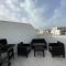 Beautiful Central Penthouse 1BR