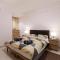 Beautiful Modern Central 2BR Apt
