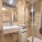 Beautiful Modern Central 2BR Apt