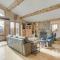 Stunning Sheridan Ranch Villa Mountain View!