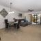 Pet Friendly Bouchelle Island Condo! Walk out sliders to the Pool - BO302 - 103 - نيو سميرنا بيتش