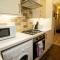 Modern Spacious 2 Bed Apartment Wolverhampton with Free Secure Parking - Wolverhampton