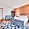 Montreal Nightlife with Sophistication & Style - Newly Renovated Downtown & Plateau