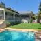 8 on Acacia Guesthouse