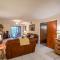 Updated Sea Woods Corner! Near Pool & Beach Access - SC162 - نيو سميرنا بيتش