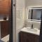NEW Modern Private Entrance 2 BD Apt Minutes to NYC - 泽西市