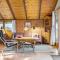 3 Bedroom Beautiful Home In Hundested - Hundested