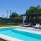 Casa Chalet de Campo Lujosa con pileta Cerca de termas