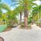 Two units! Pool, jacuzzi, sunsets, bars, snorkeling & paddling. 1-min to path of Siesta Beach! - Siesta Key